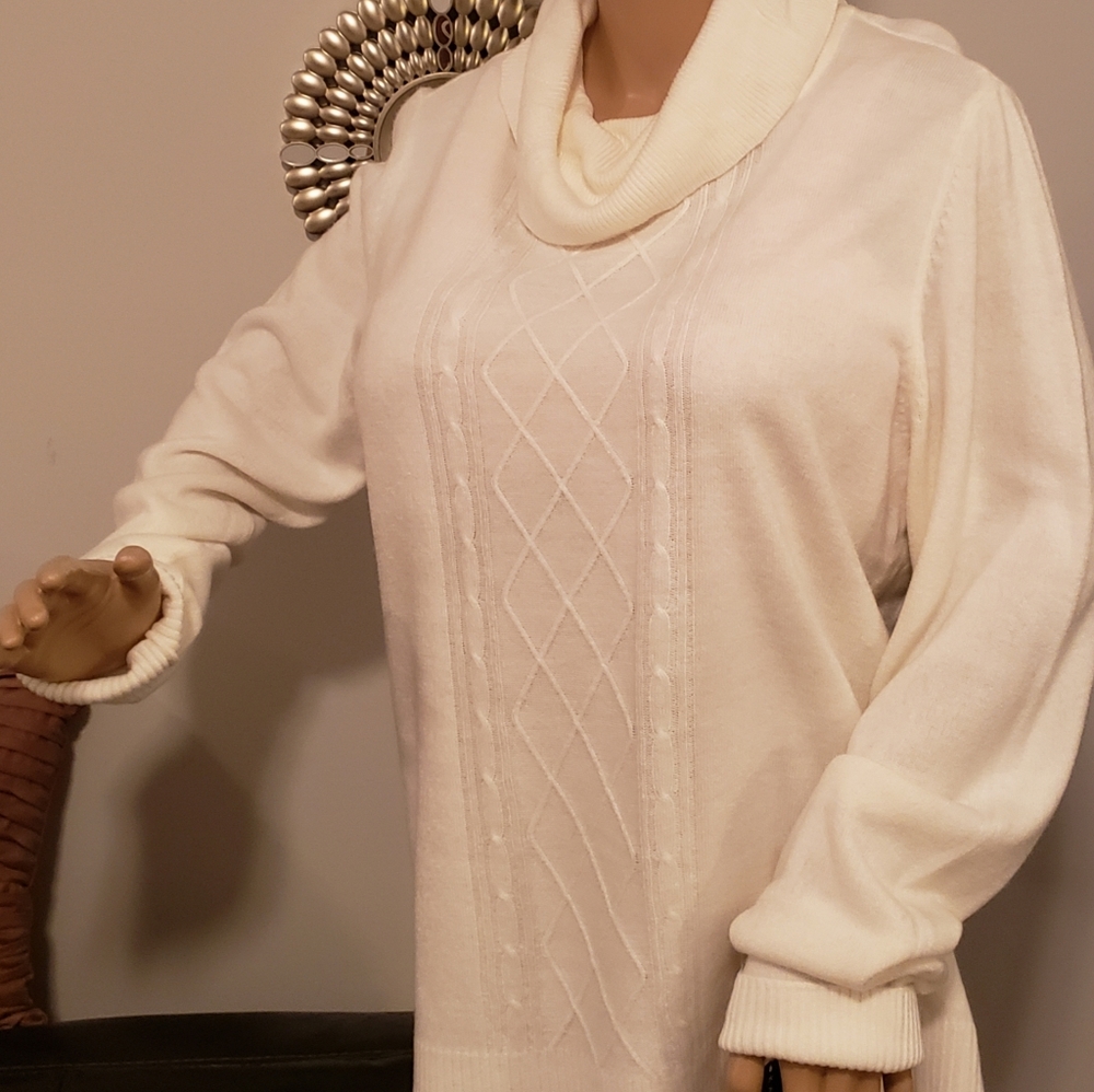 Karen Scott White Sweater